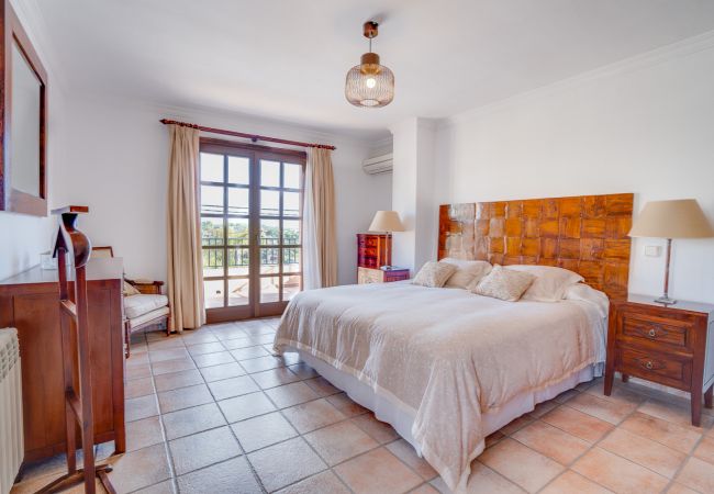 Villa in Portals Nous - VILLA PORTALS NOUS by Priority Villas Villa in Portals Nous - VILLA PORTALS NOUS by Priority Villas