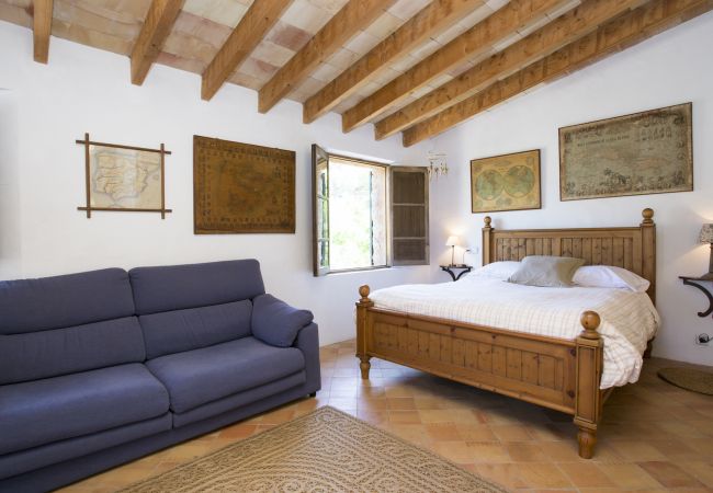 Villa Es Cocó Sóller Schlafzimmer