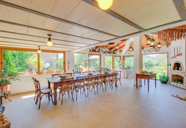 VILLA CAN SION  Esszimmer