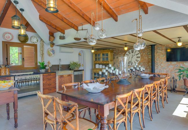 VILLA CAN SION  Esszimmer