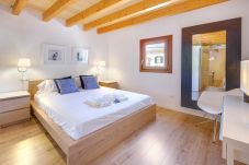 Schlafzimmer in der Ferienwohnung URBAN Palma