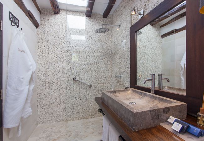 Villa in Santa Eulalia del Río - VILLA CAN RIBES - IBIZA LUXURY by Priority Villa in Santa Eulalia del Río - VILLA CAN RIBES - IBIZA LUXURY by Priority