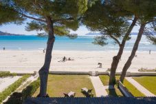 Ferienvilla in erster Meereslinie Alcudia Mallorca