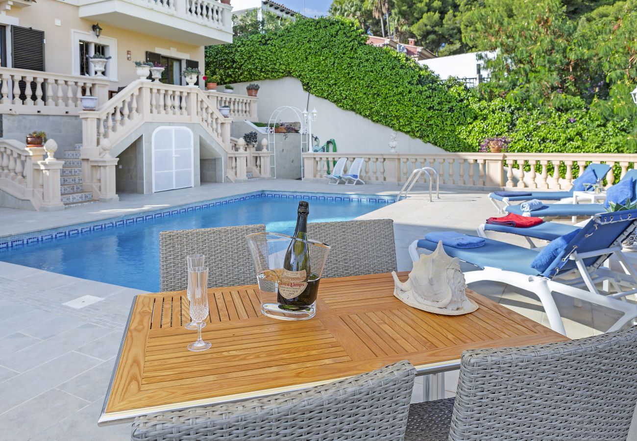 VILLA MARIA PORTALS NOUS By Priority Details