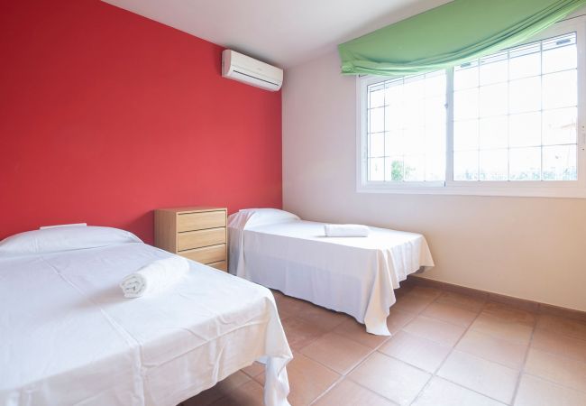Villa in Calafell - R112 - Casa  RIPOLL