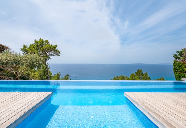 Villa in Llucmajor - Villa Spa Beachfront Pool - Herce Property Villa in Llucmajor - Villa Spa Beachfront Pool - Herce Property