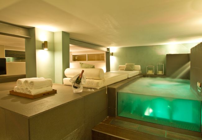Villa in Cas Català - VILLA BENDINAT - SPA and GOLF Villa in Cas Català - VILLA BENDINAT - SPA and GOLF
