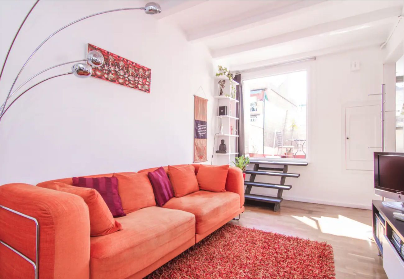 Ferienwohnung in Barcelona - TERRACE DUPLEX at SAGRADA FAMILIA/GRACIA Ferienwohnung in Barcelona - TERRACE DUPLEX at SAGRADA FAMILIA/GRACIA