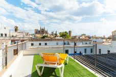 Ferienwohnung in Palma de Mallorca - LONJA OLD TOWN APARTMENT minimum stay 30 days