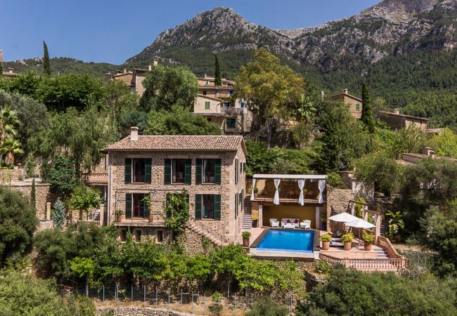 villa piscina alquiler vacacional Deià Mallorca