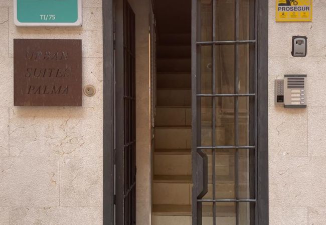 Entrada de los apartamentos de vacaciones Urban Palma