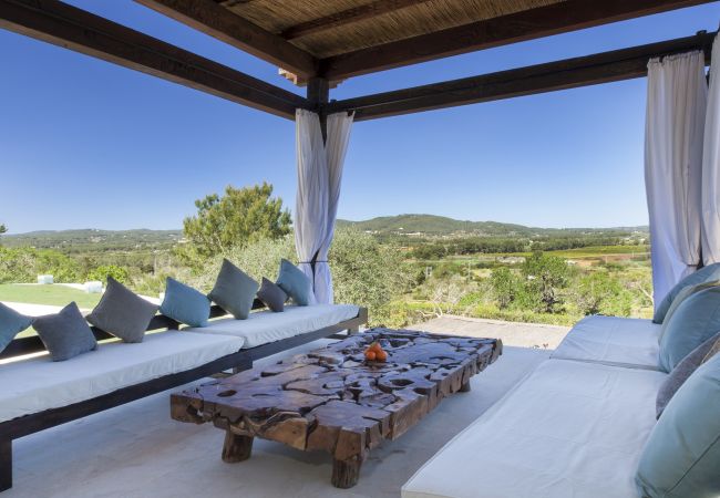Villa en Santa Eulalia del Río - VILLA CAN RIBES - IBIZA LUXURY by Priority Villa en Santa Eulalia del Río - VILLA CAN RIBES - IBIZA LUXURY by Priority