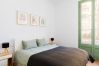 Tres dormitorios en apartamento de vacaciones Barcelona