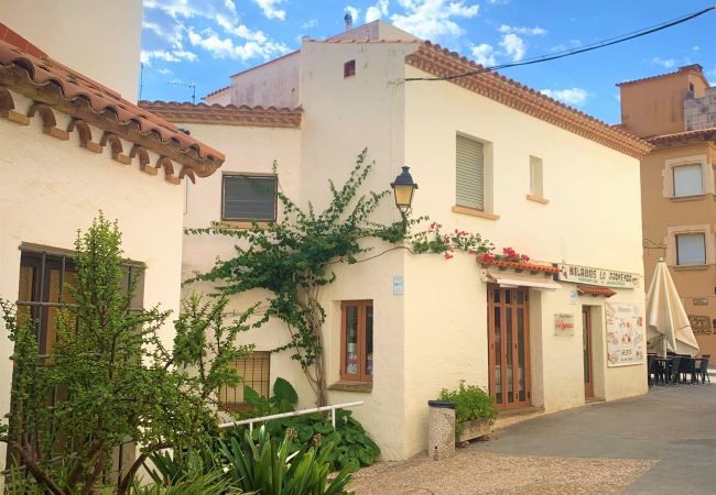 Villa en Roda de Barà - R44 - CASA DOLORS