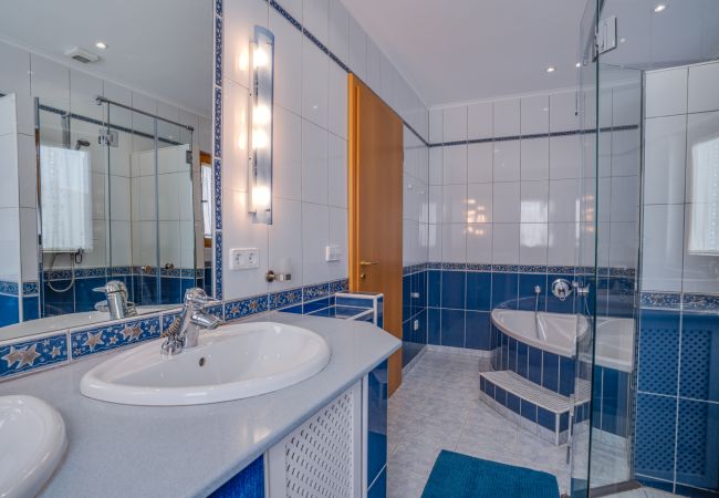 Baño villa alquiler vacaciones Alcudia Mallorca