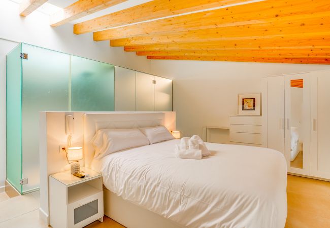 Habitación principal del apartamento Duplex, para vacaciones en Palma Habitación Apartamento de vacaciones Duplex Palma