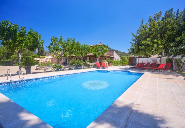 villa vacaciones piscina sombra Mallorca