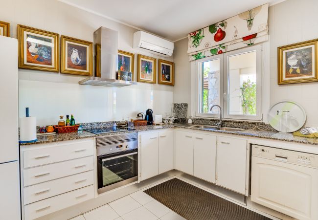 Cocina de villa de vacaciones Cala Estancia Mallorca