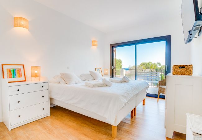 Apartamento en Costa de los Pinos - SES ALZINES APARTMENT Apartamento en Costa de los Pinos - SES ALZINES APARTMENT