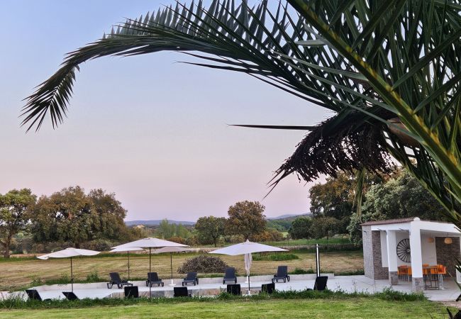 Casa rural en Badajoz - FINCA EL ALAMO - BARCARROTA Casa rural en Badajoz - FINCA EL ALAMO - BARCARROTA