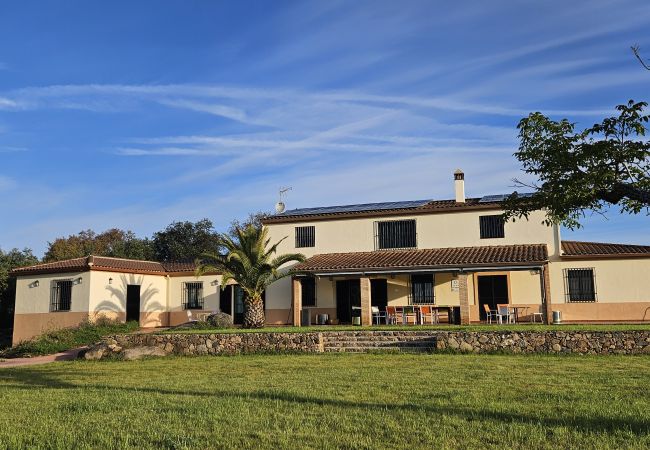 Casa rural en Badajoz - FINCA EL ALAMO - BARCARROTA Casa rural en Badajoz - FINCA EL ALAMO - BARCARROTA