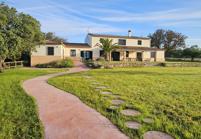 Casa rural en Badajoz - FINCA EL ALAMO - BARCARROTA Casa rural en Badajoz - FINCA EL ALAMO - BARCARROTA