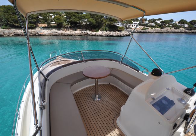 Barco en Cala d´Or - YACHT DAY TOUR - Mallorca  Barco en Cala d´Or - YACHT DAY TOUR - Mallorca