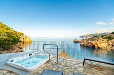 Villa en Deià - VILLA CA LA DOLORS CALA DEIÀ by... Villa en Deià - VILLA CA LA DOLORS CALA DEIÀ by...