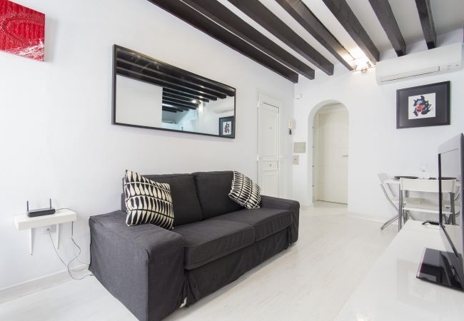 Apartment in Palma de Mallorca - BLACK&WHITE APARTMENT Apartment in Palma de Mallorca - BLACK&WHITE APARTMENT