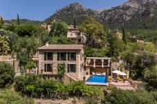 Villa pool holiday rental Deià Mallorca