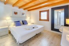 Bedroom in URBAN Palma holiday apartment