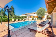 Pool holiday villa Sa Pobla Majorca