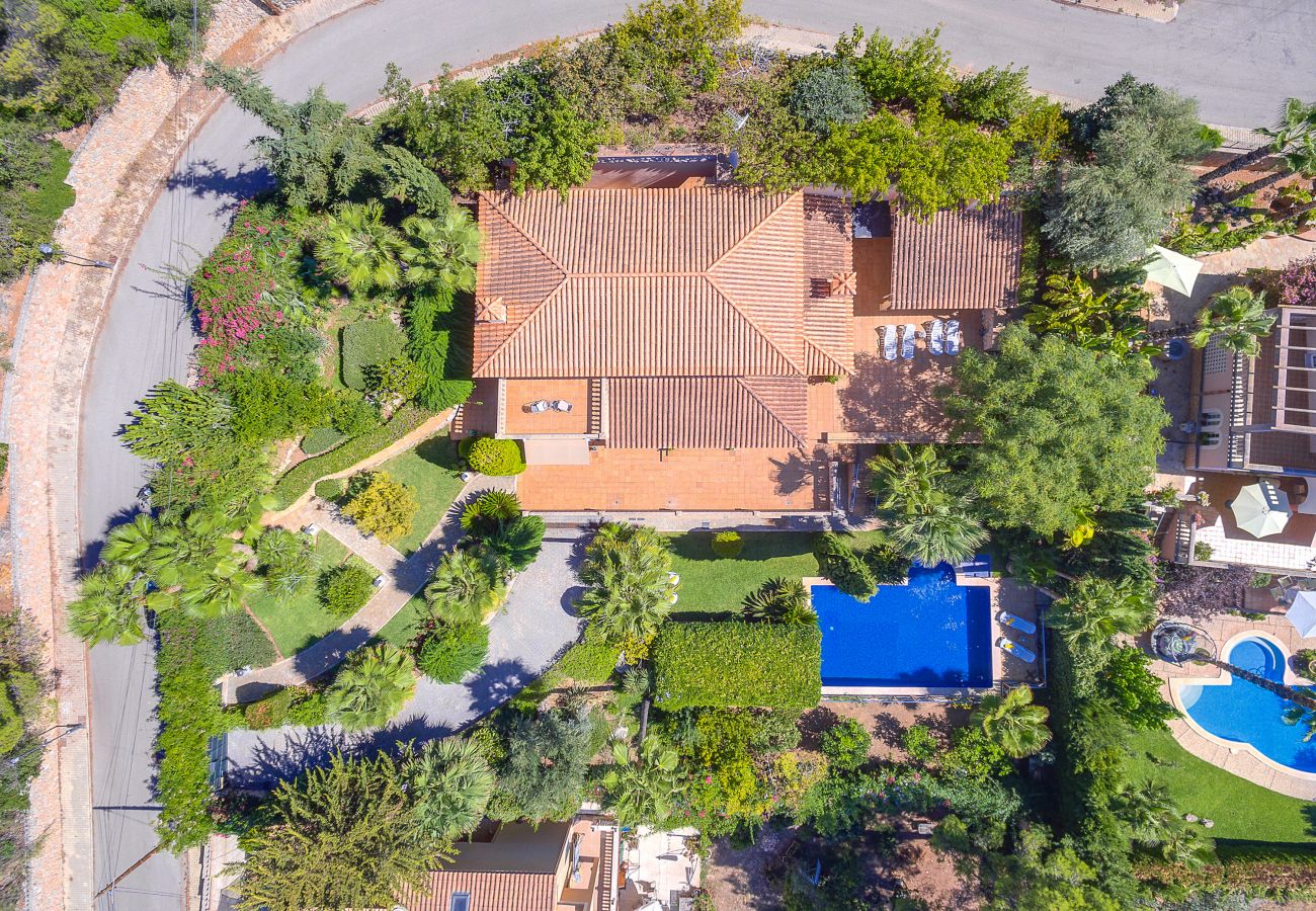 Aerial view of the villa. Aerial view of the villa.