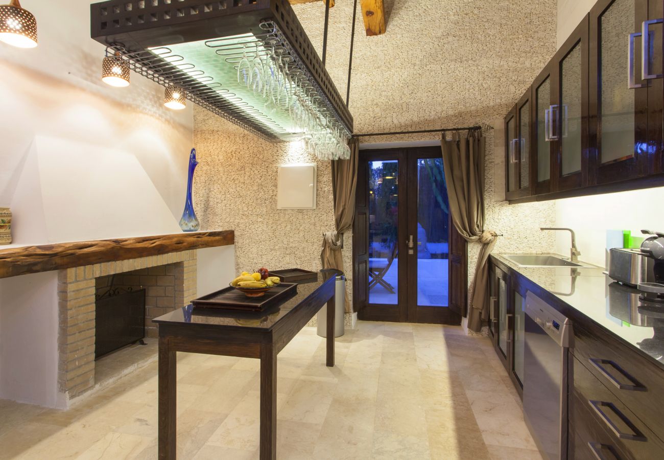 Villa in Santa Eulalia des Riu - VILLA CAN RIBES - IBIZA LUXURY by Priority Villa in Santa Eulalia des Riu - VILLA CAN RIBES - IBIZA LUXURY by Priority