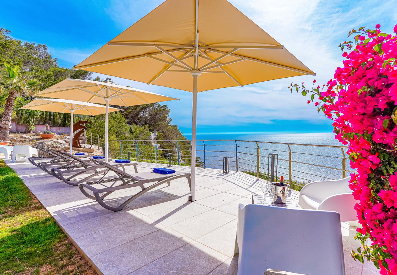 Villa in Llucmajor - VILLA  BAY BLUE by Priority Villa in Llucmajor - VILLA  BAY BLUE by Priority