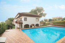 Villa in Calafell - BFA 1 - CASA CON PISCINA, PISTA DE TENIS, JARDIN, 