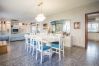 Villa in Calafell - R1 - CASA CON PISCINA, PISTA DE TENIS, JARDIN, BAS