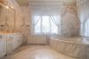 Villa in Calafell - R1 - CASA CON PISCINA, PISTA DE TENIS, JARDIN, BAS