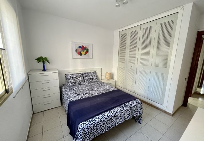 Apartment in La Pineda - LA PINEDA APARTMENT