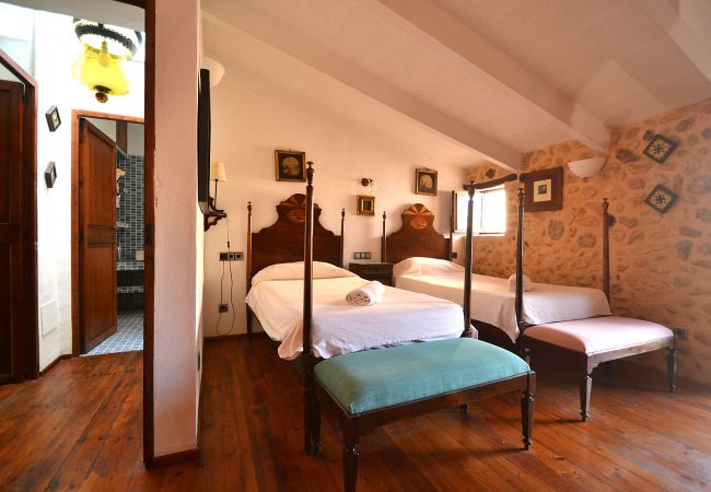 Villa in Consell - VILLA CAS COSINET by PriorityVillas Villa in Consell - VILLA CAS COSINET by PriorityVillas