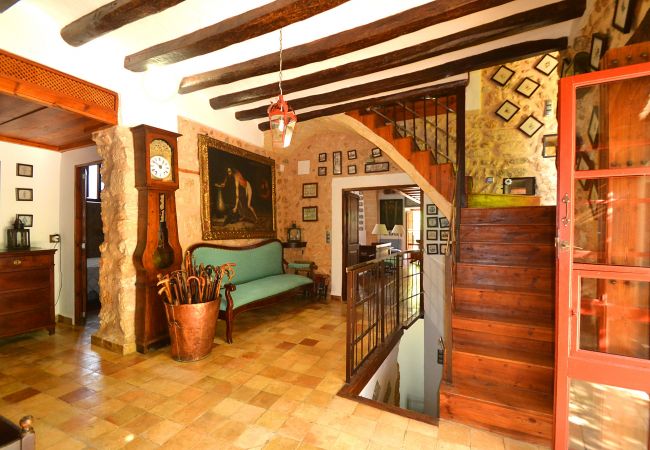 Villa in Consell - VILLA CAS COSINET by PriorityVillas Villa in Consell - VILLA CAS COSINET by PriorityVillas