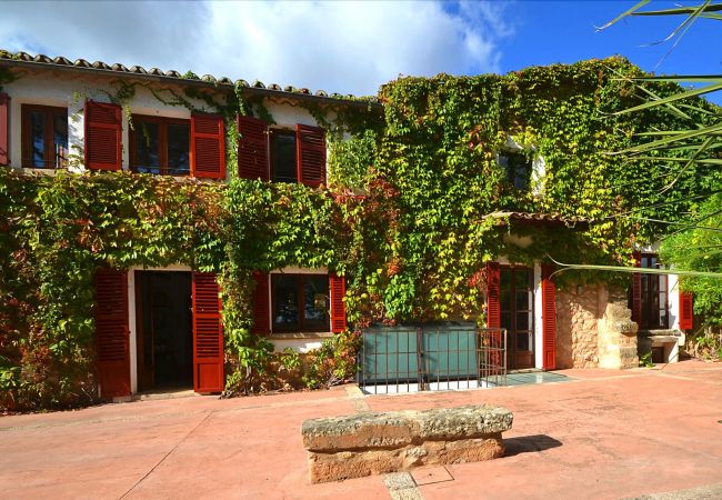 Villa in Consell - VILLA CAS COSINET by PriorityVillas Villa in Consell - VILLA CAS COSINET by PriorityVillas